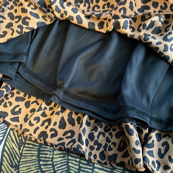 LEOPARD RUFFLE SKIRT - ANIMAL PRINT - Picture 2 of 4